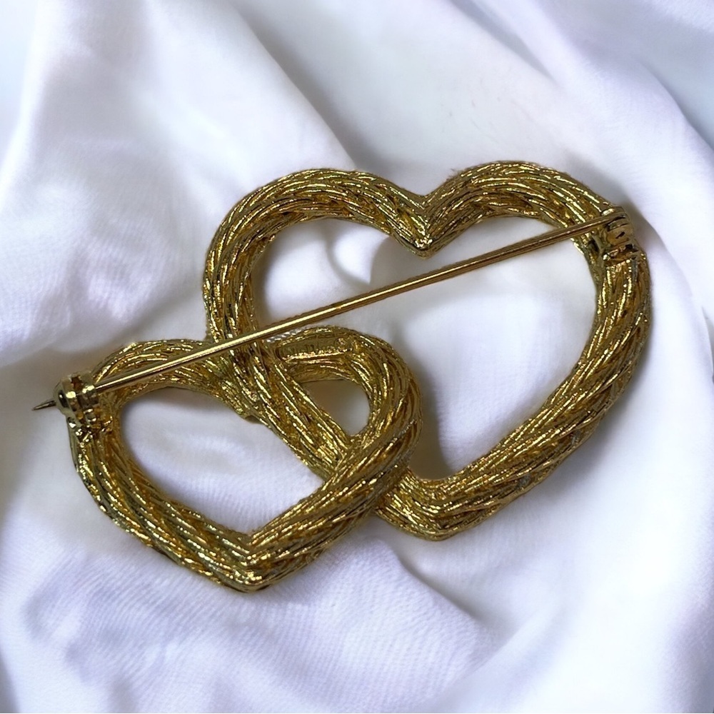 Vintage DIOR Double Heart Brooch Pin - Picture 3 of 4